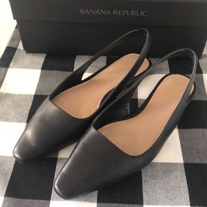 Banana Republic Black Flats